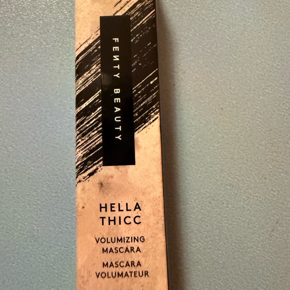 Fenty Beauty Hella Thicc Mascara in Black